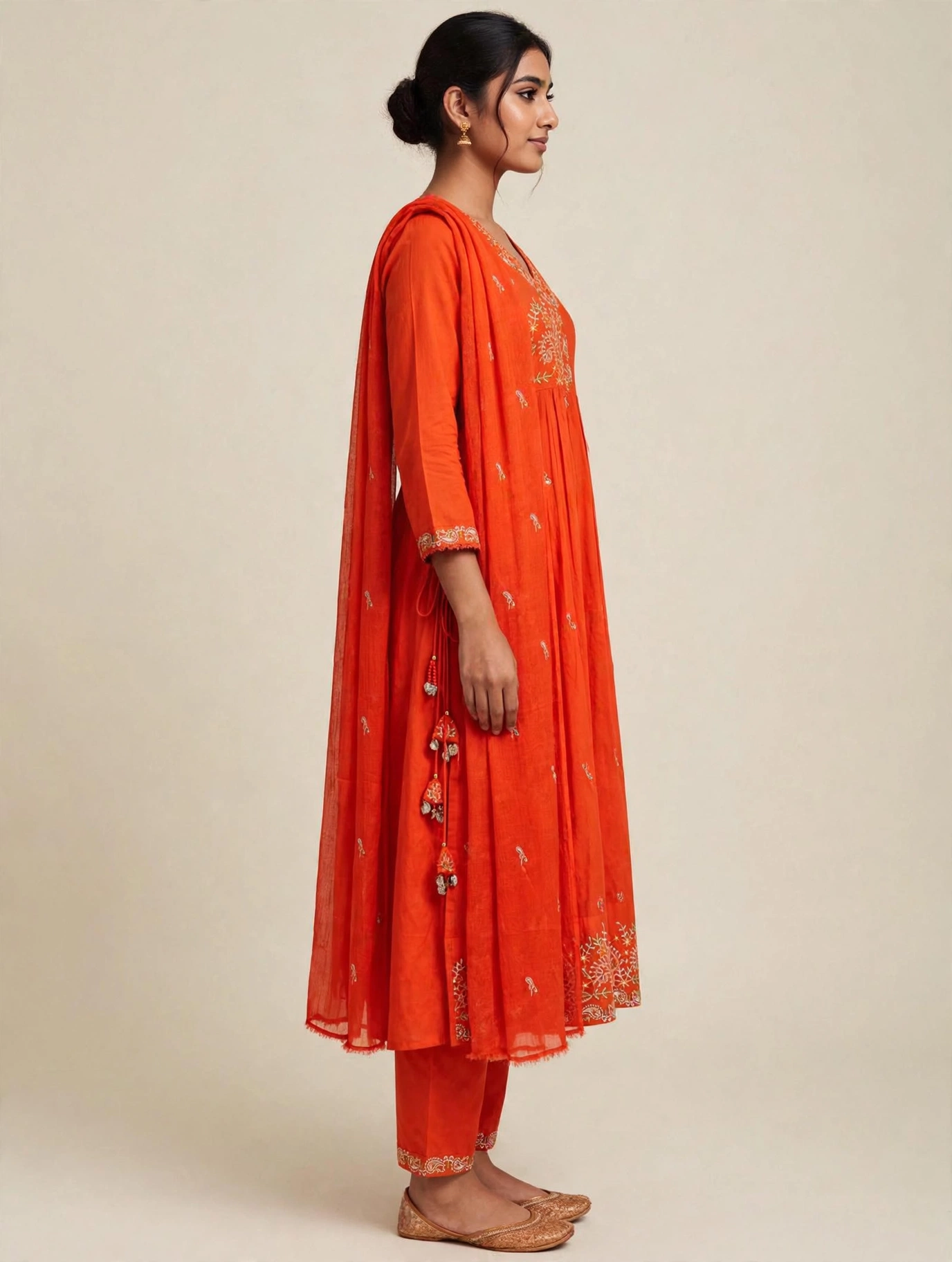 Women Ethnic Motifs Printed Empire Thread Work Kurta with Trousers & With Dupatta